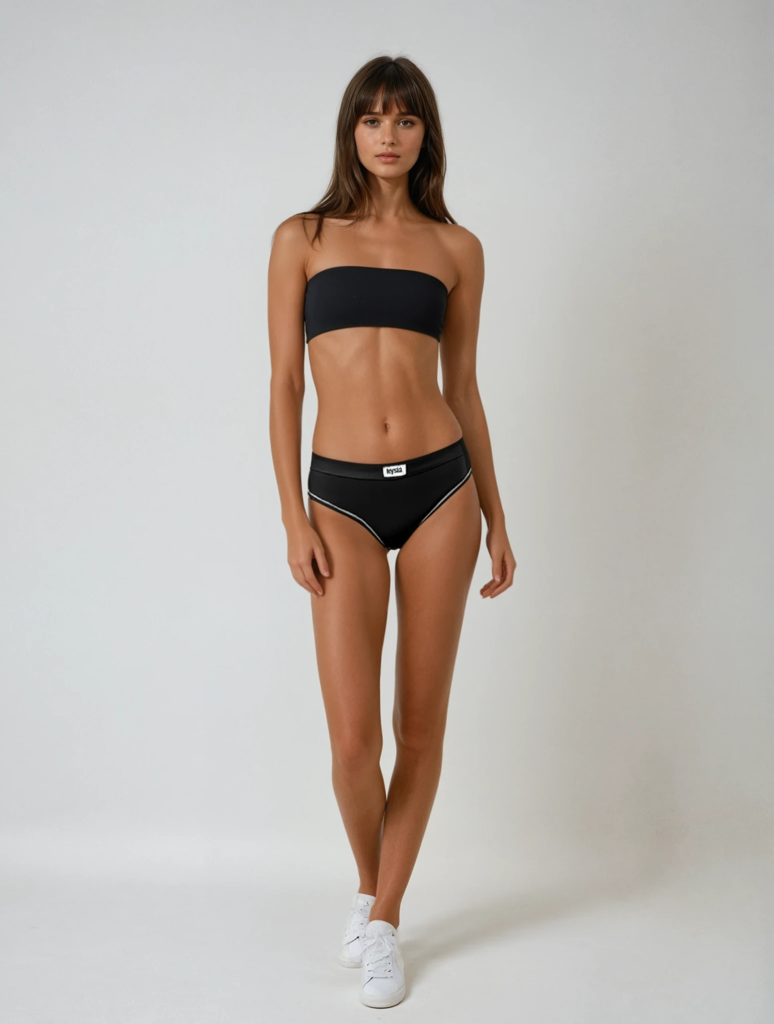 Model wearing cotton bandeau bra by teysha